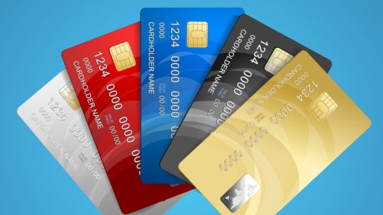 Credit Card: हे क्रेडिट कार्ड काढा आणि मिळवा भरघोस फायदे, असा करा अर्ज